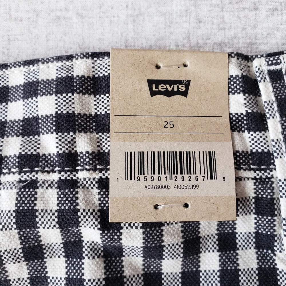 🆕️Levi's Plaid Checker Print Black Gray White Cotton A-Line Skirt SZ 25 - Picture 6 of 11